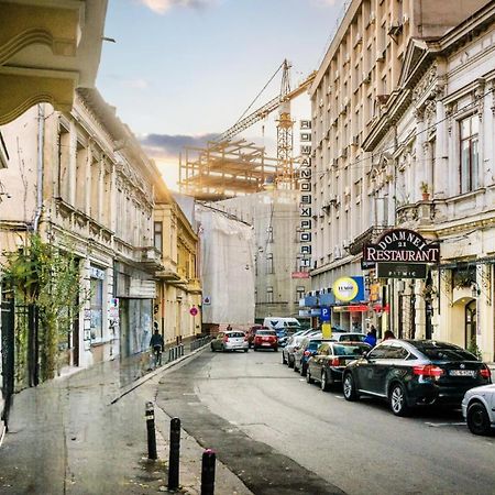 Historic Charm, Modern Comfort - Accommodation In The Heart Of The Old Town Bucharest Exterior photo